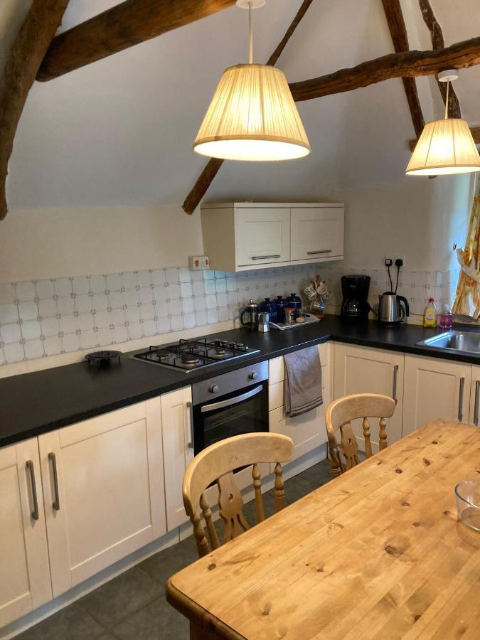 Stable Cottage - Sleeps 6, Near Lulworth Cove Dorchester Exterior foto